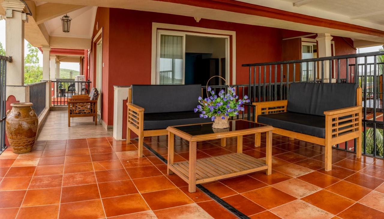 Raposo Resorts Vagator Exteriör bild