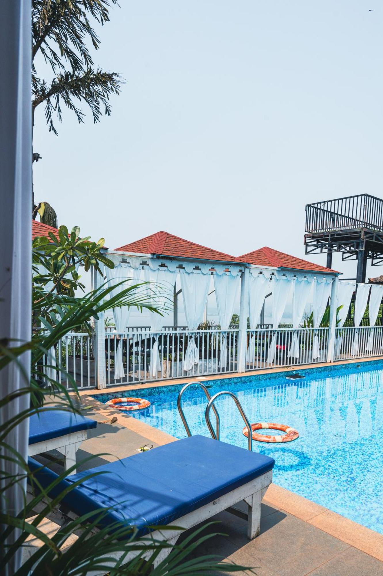 Raposo Resorts Vagator Exteriör bild